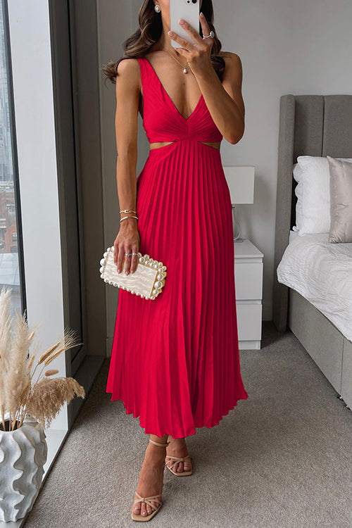 Flowing Pleated Maxi Dress