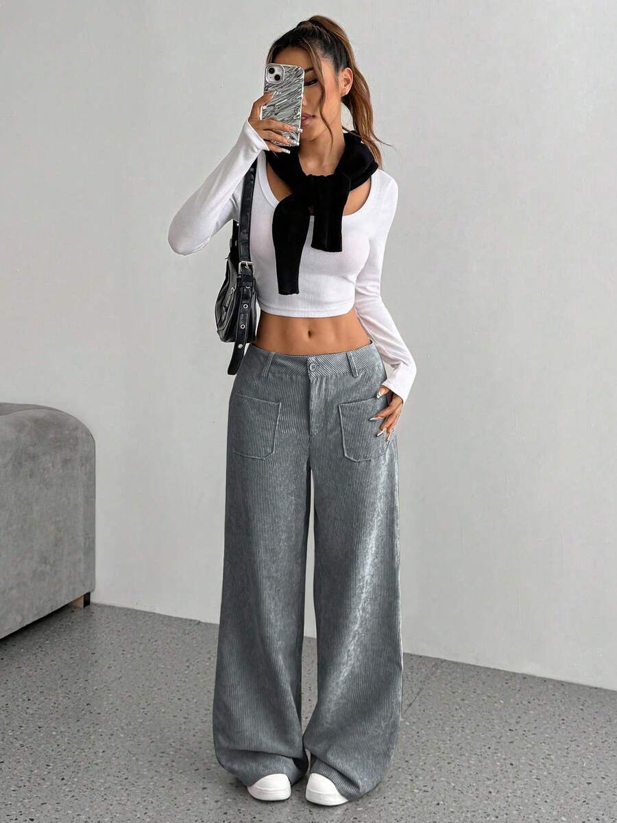 Relaxed Wide-Leg Pants