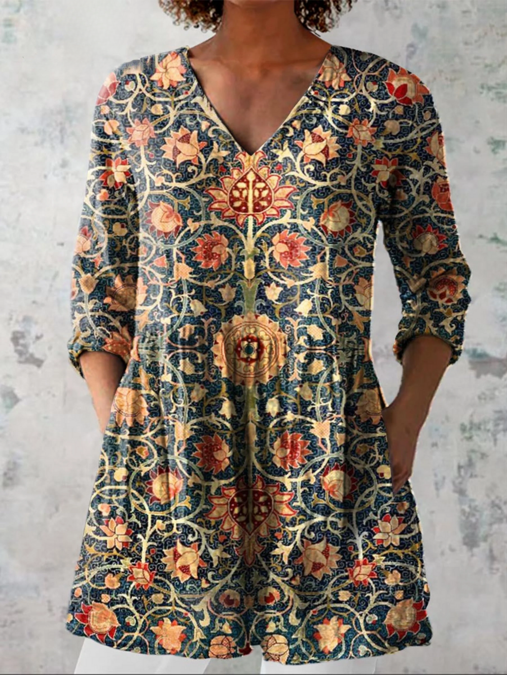 Long Blouse with Bold Pattern Hendra