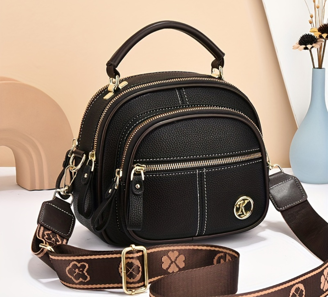 Compact Crossbody Bag for Effortless Style