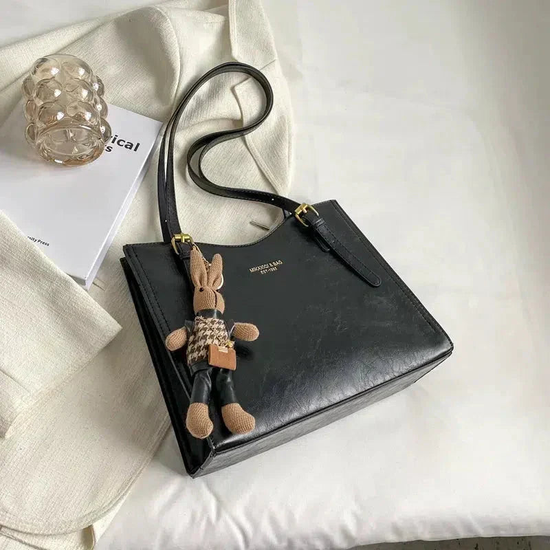 Vintage Vegan Leather Shoulder Bag