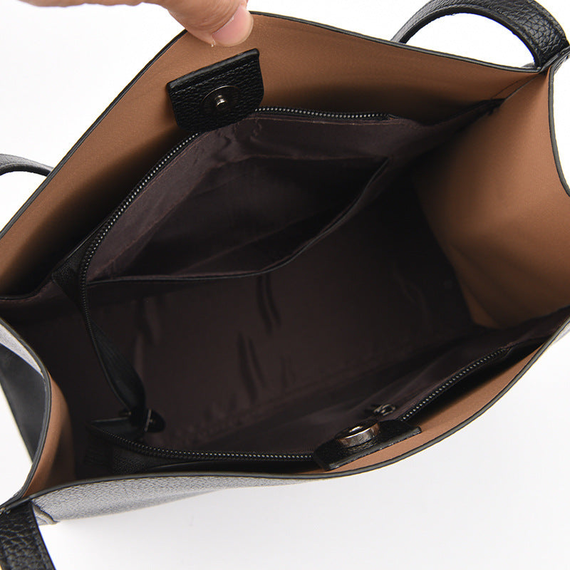 Elegant and Timeless Shoulder Bag