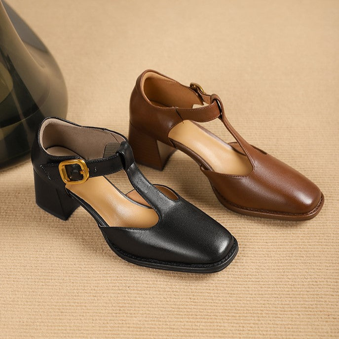 T-trap Leather Pumps