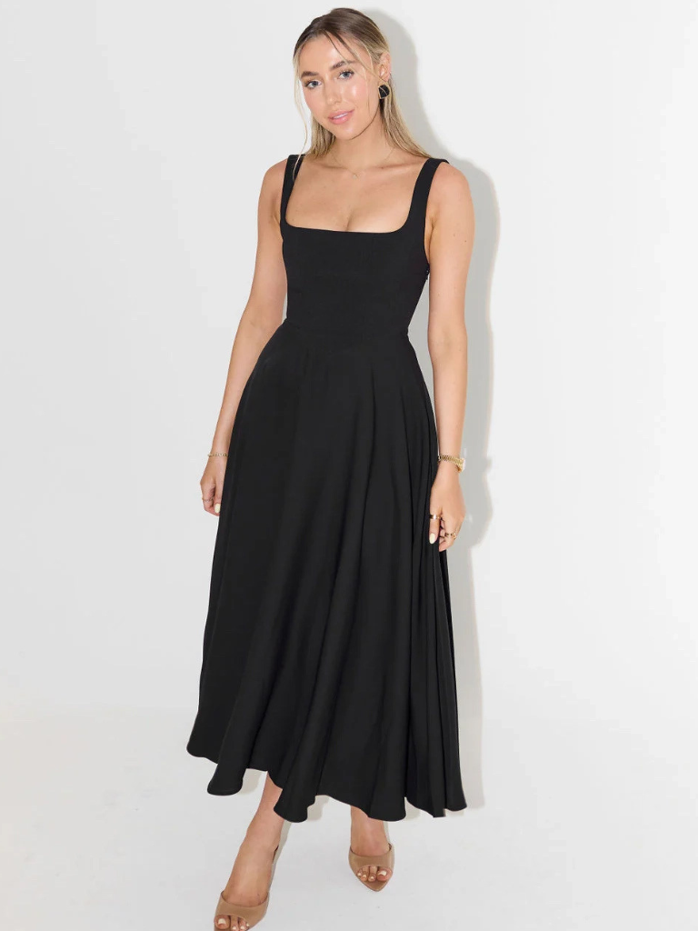 Elegant Flowing Dress