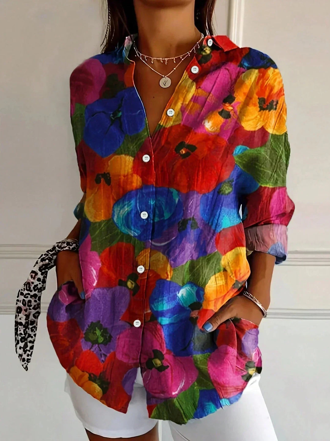 Colorful Pattern Blouse with All-Day Comfort