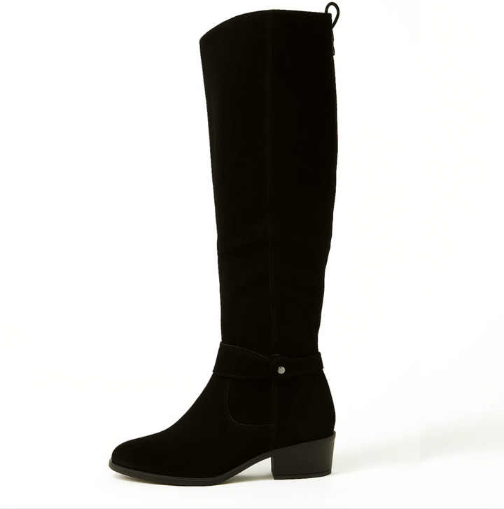 Elegant Suede Boots for Every Occasion