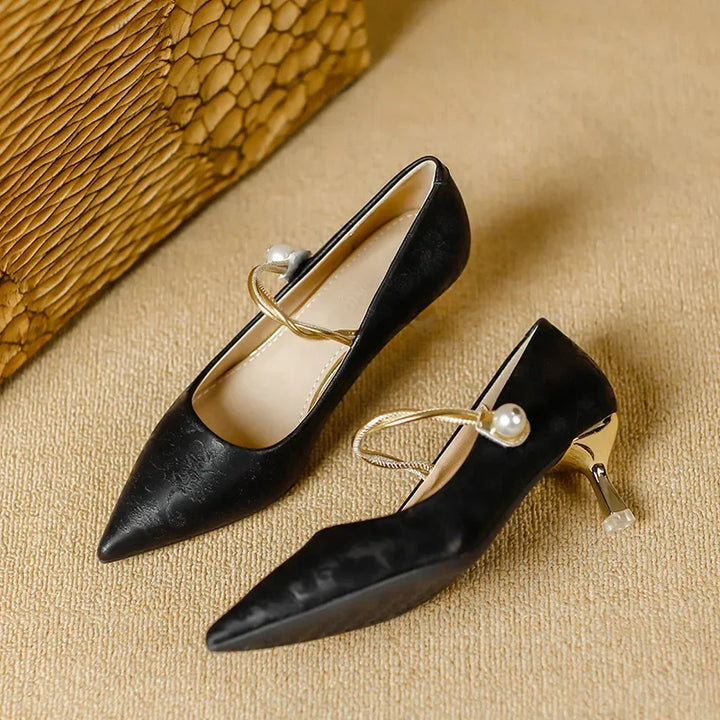 Vintage Pearl Kitten Heels